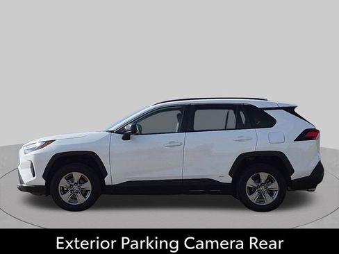 Certified 2025 Toyota RAV4 LE AWD/4WD image 10