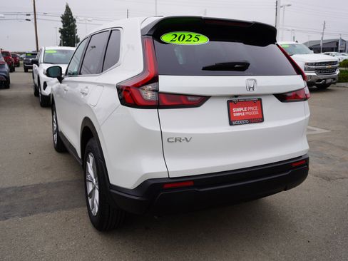 Used 2025 Honda CR-V EX image 8