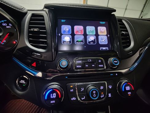 Used 2018 Chevrolet Impala Premier FWD image 33