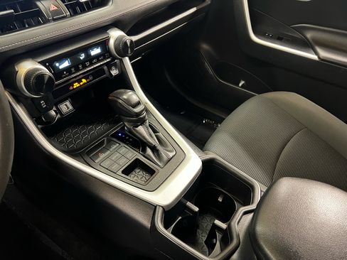 Used 2023 Toyota RAV4 LE image 19