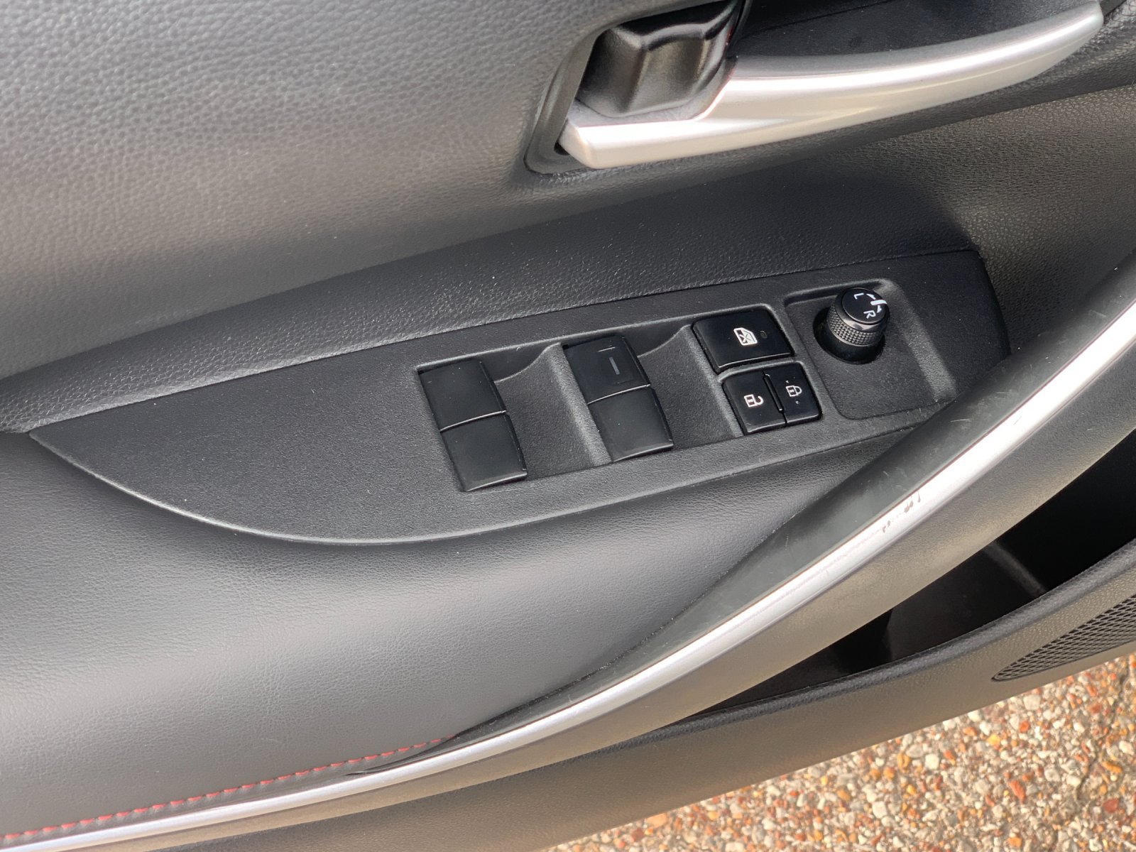 Used 2023 Toyota Corolla SE FWD image 14