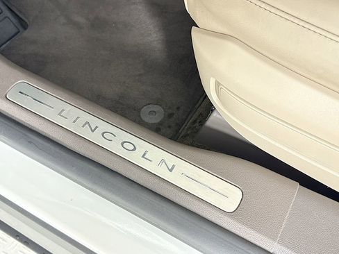 Used 2023 Lincoln Corsair FWD image 18