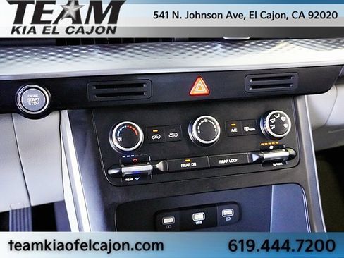 Certified 2024 Kia Carnival LX image 28