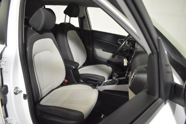 Used 2023 Hyundai Venue SEL w/ Cargo Package FWD image 30