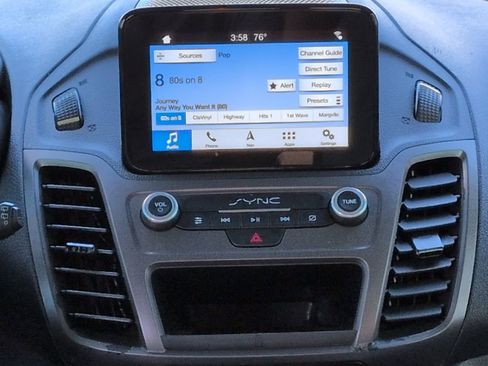 Used 2020 Ford Transit Connect XLT image 17