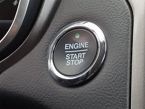 Certified 2019 Ford Fusion SE image 26