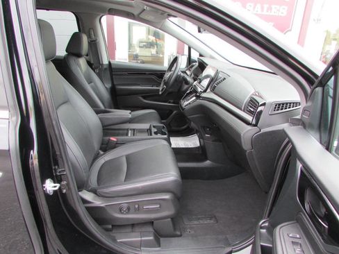 Used 2024 Honda Odyssey Touring image 10