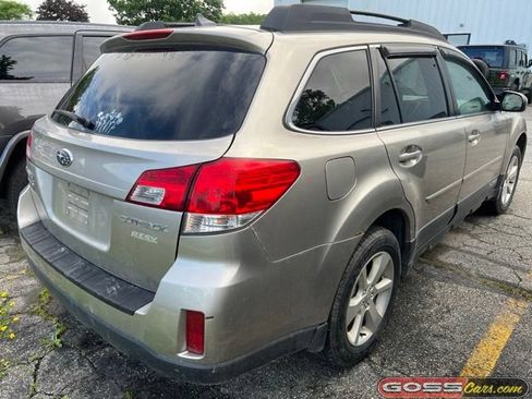 Used 2014 Subaru Outback 2.5i Premium AWD/4WD image 3