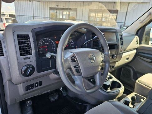 Used 2021 Nissan NV 2500 SV RWD image 7