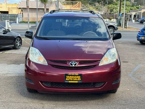 Used 2008 Toyota Sienna LE image 4