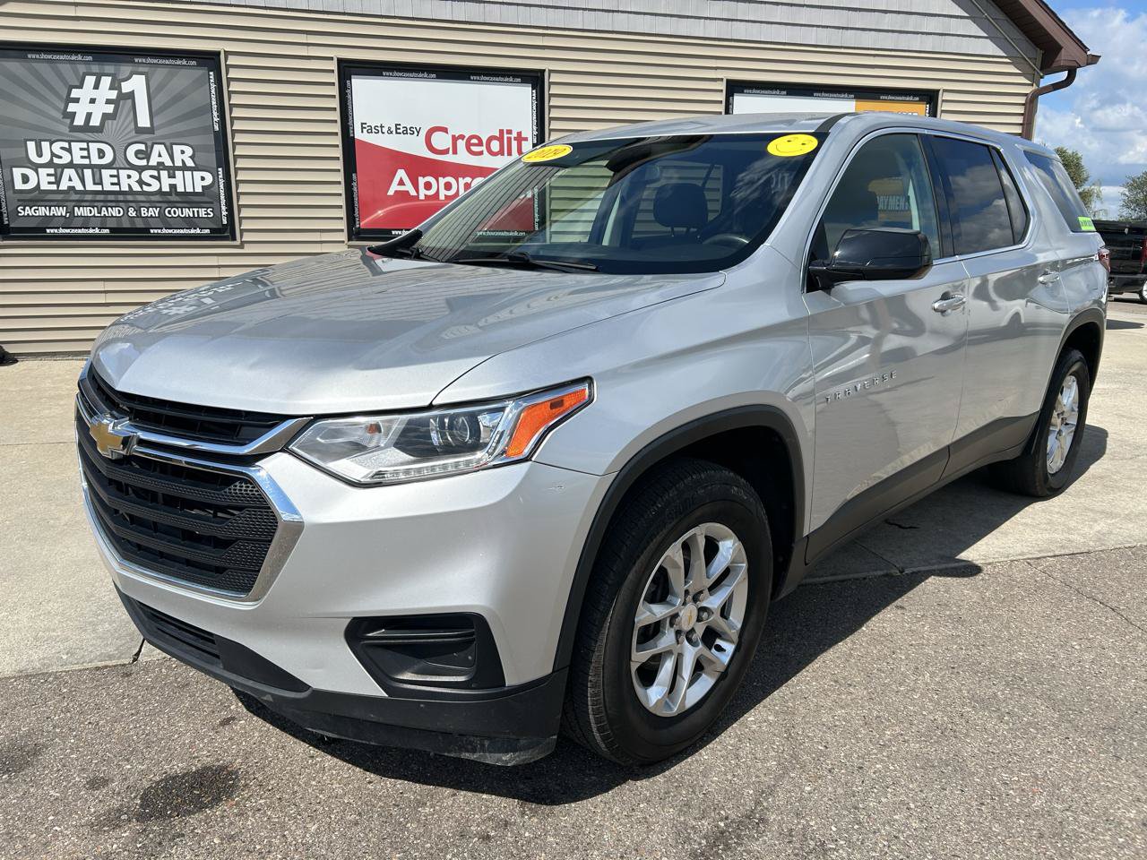 Used 2019 Chevrolet Traverse LS w/ LPO, Floor Liner Package FWD image 1