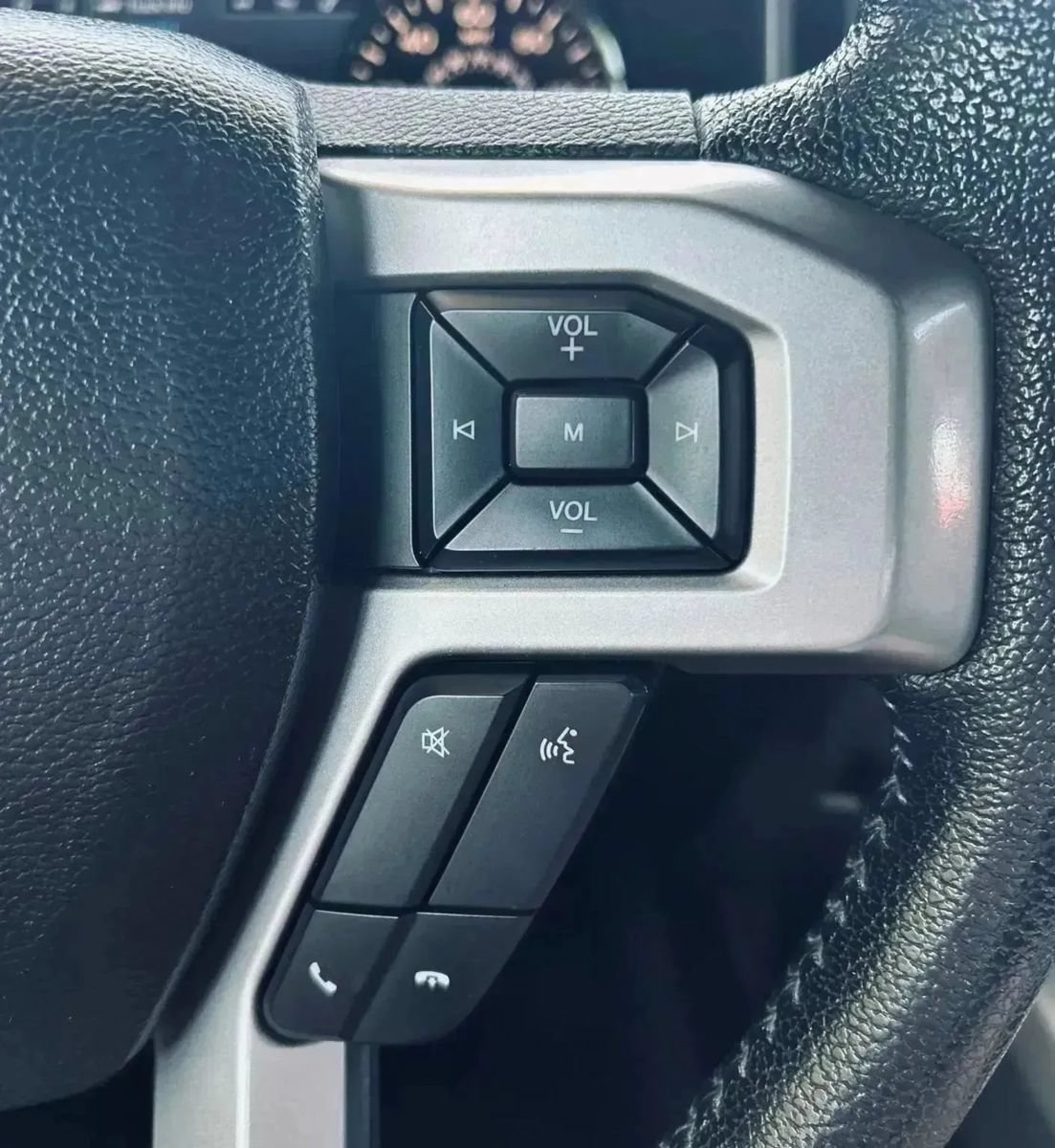 Used 2015 Ford F150 Lariat AWD/4WD image 21