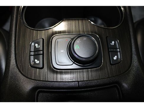 Used 2023 GMC Acadia SLT image 37