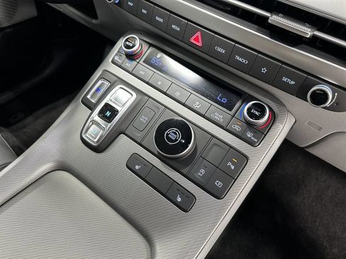 Certified 2024 Hyundai Palisade SEL FWD image 22