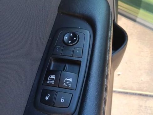 Used 2021 Dodge Challenger R/T Scat Pack image 12