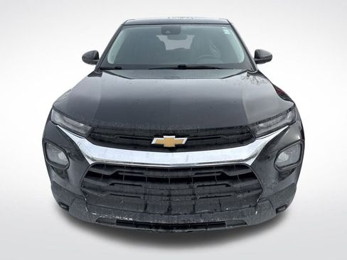 Used 2023 Chevrolet TrailBlazer LS image 2
