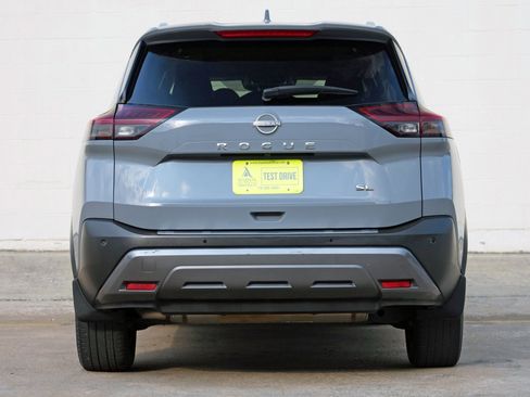 Used 2023 Nissan Rogue SL w/ SL Premium Package FWD image 10