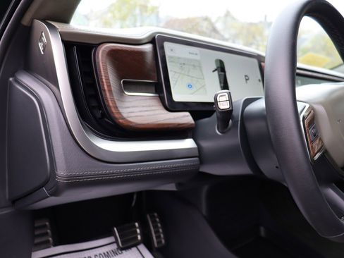 Used 2023 Rivian R1S Adventure image 27