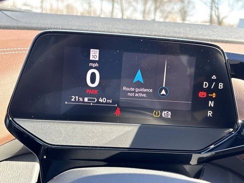 Used 2023 Volkswagen ID.4 Pro image 23