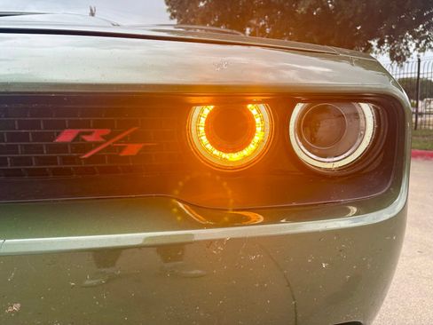 Used 2022 Dodge Challenger R/T Scat Pack RWD image 11