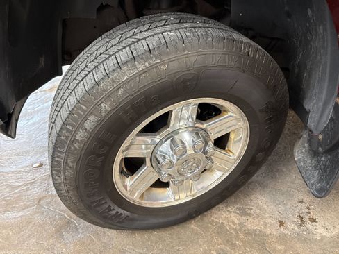 Used 2012 RAM 2500 Laramie w/ HD Snow Plow Prep Group AWD/4WD image 4
