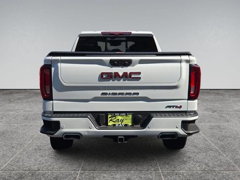 Used 2022 GMC Sierra 1500 AT4 w/ Technology Package AWD/4WD image 8