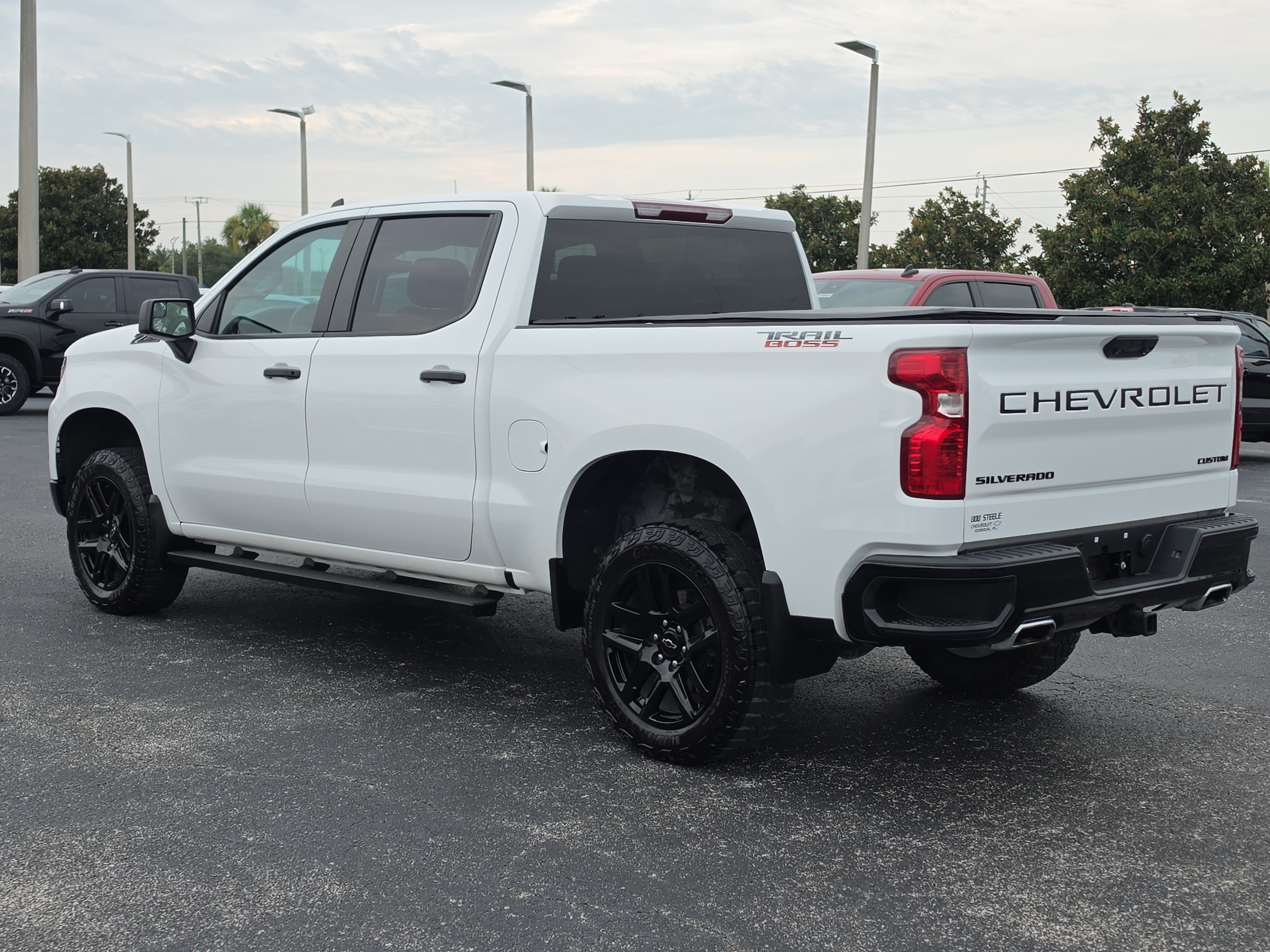 Used 2023 Chevrolet Silverado 1500 Custom Trail Boss w/ LPO, Dark Essentials Package AWD/4WD image 3