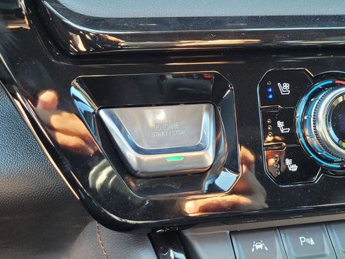 New 2026 GMC Sierra 1500 AT4 w/ AT4 Premium Package AWD/4WD image 17