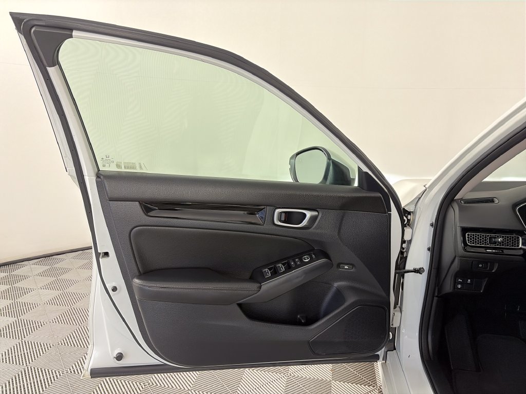 Used 2024 Honda Civic Touring image 10