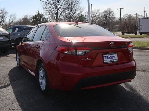 Used 2020 Toyota Corolla LE w/ LE Convenience Package image 5