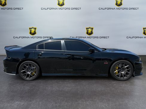 Used 2019 Dodge Charger Scat Pack w/ Plus Group RWD image 6