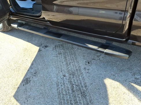 Used 2020 Chevrolet Silverado 1500 LTZ w/ LTZ Premium Package image 12