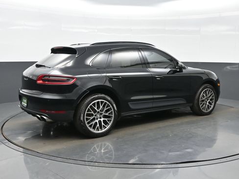 Used 2017 Porsche Macan S AWD/4WD image 8