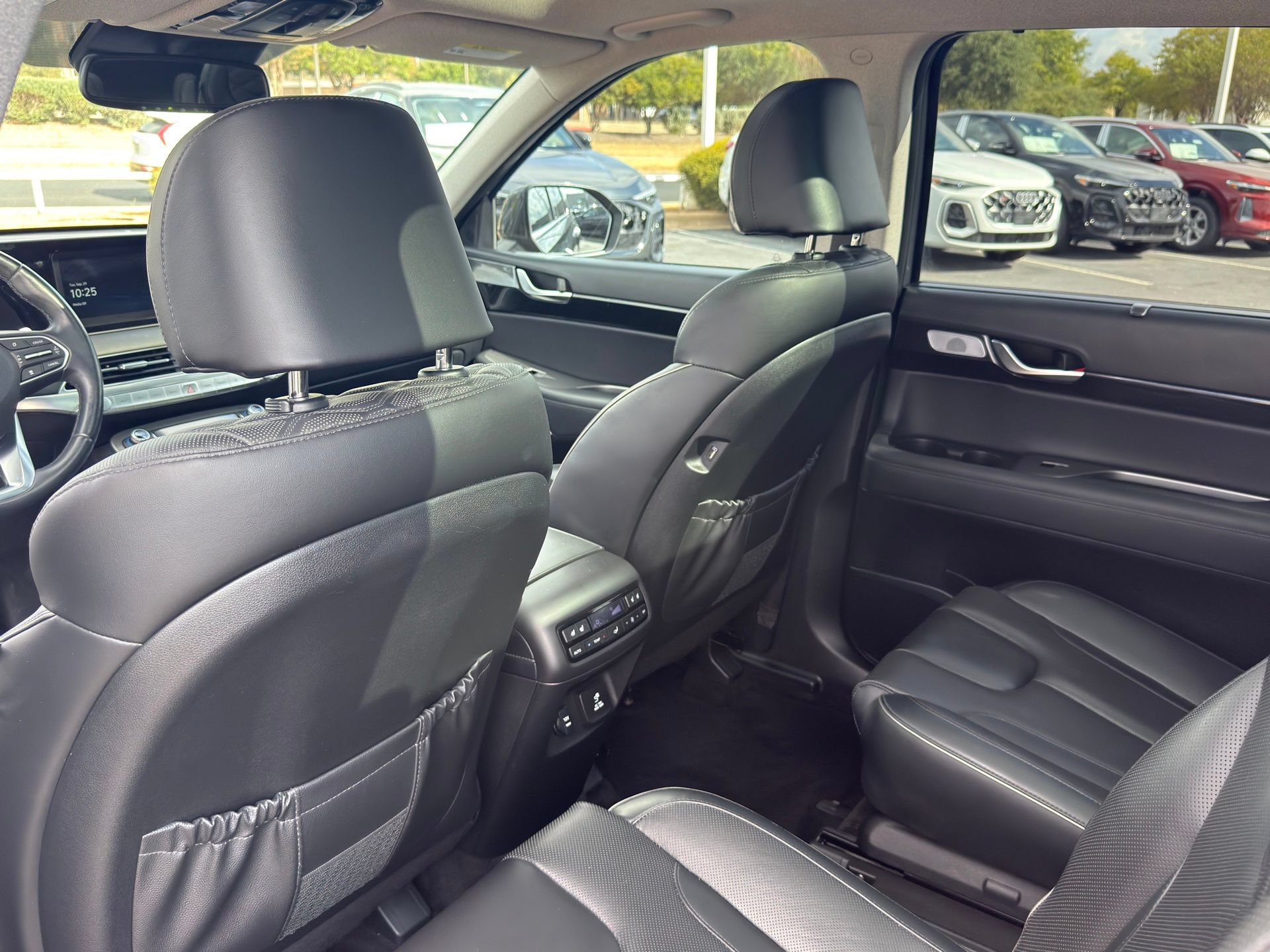 Used 2022 Hyundai Palisade Limited AWD/4WD image 28