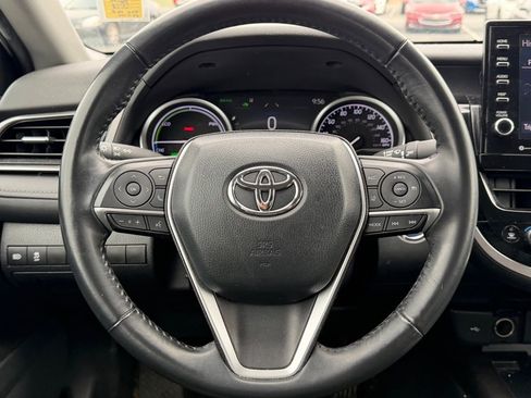 Used 2023 Toyota Camry XLE image 17