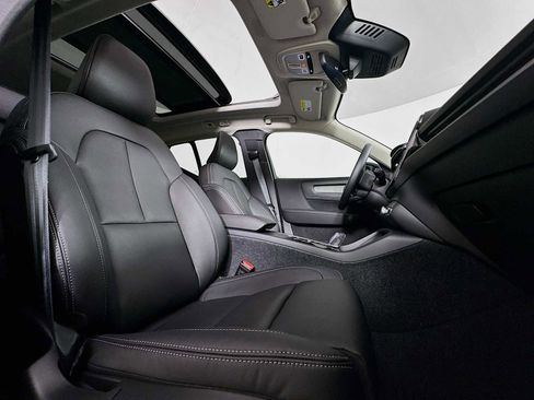 New 2026 Volvo XC40 B5 Plus w/ Protection Package Premier image 27