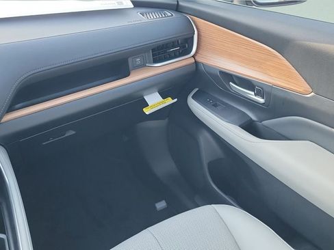 New 2026 Toyota Grand Highlander FWD image 13