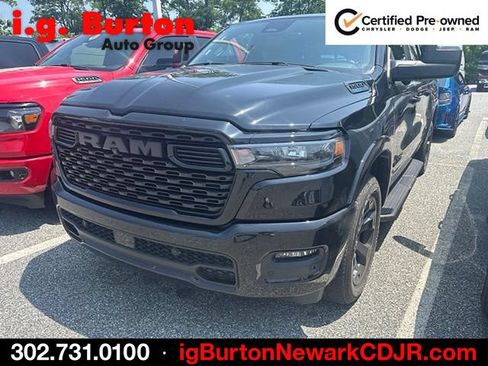 Used 2025 RAM 1500 Big Horn AWD/4WD image 2