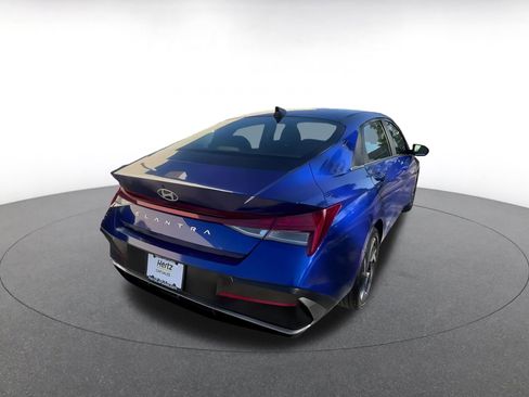 Used 2025 Hyundai Elantra SEL image 14