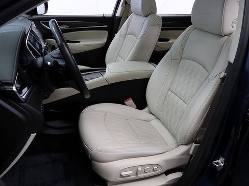 Certified 2023 Buick Enclave Avenir w/ Avenir Technology Package image 9