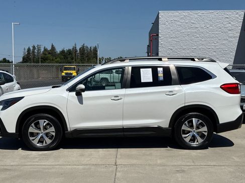 Used 2023 Subaru Ascent Premium w/ Convenience Package AWD/4WD image 6