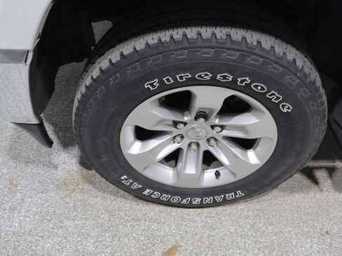 Used 2020 RAM 1500 Laramie AWD/4WD image 10