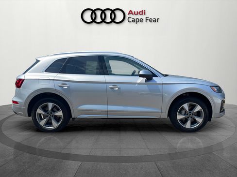 Used 2023 Audi Q5 2.0T Premium Plus w/ Premium Plus Package AWD/4WD image 6