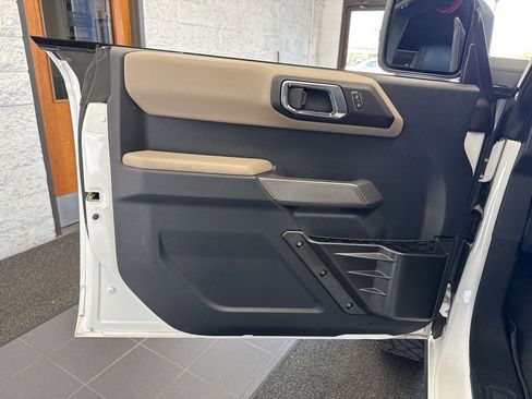 Used 2021 Ford Bronco Wildtrak AWD/4WD image 36