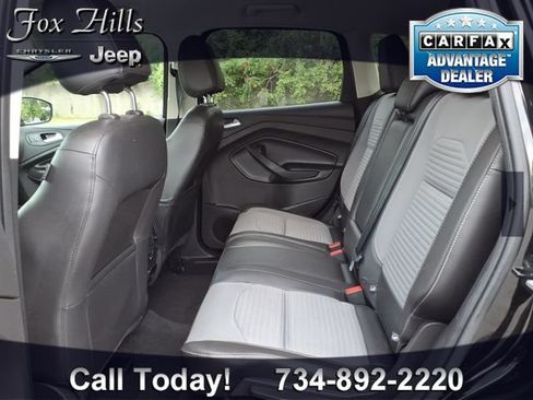 Used 2017 Ford Escape SE w/ SE Sport Appearance Package AWD/4WD image 11