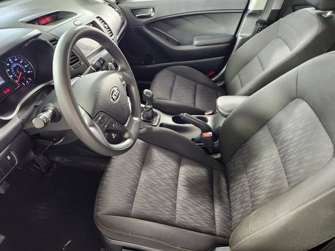 Used 2016 Kia Forte LX FWD image 12