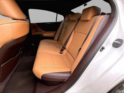 Used 2019 Lexus ES 300h w/ Premium Package FWD image 20
