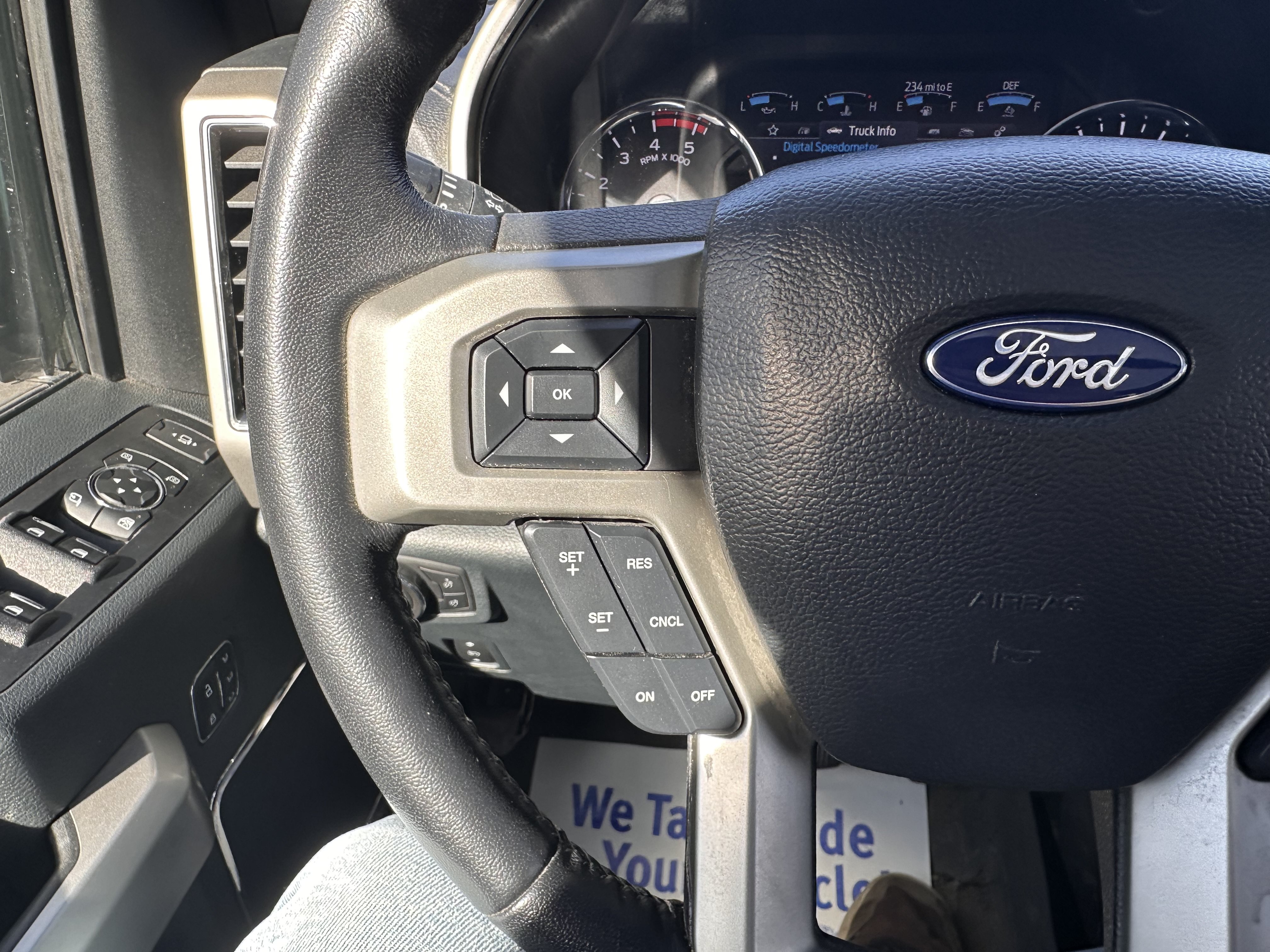 Used 2022 Ford F250 Lariat w/ Lariat Ultimate Package AWD/4WD image 19