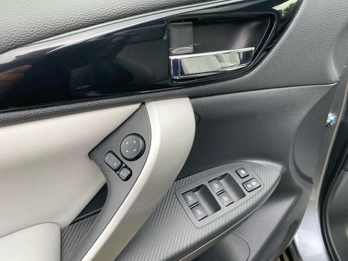 Used 2023 Mitsubishi Eclipse Cross SEL AWD/4WD image 23