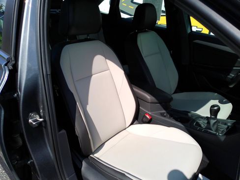 Used 2020 Volkswagen Jetta R-Line FWD image 27